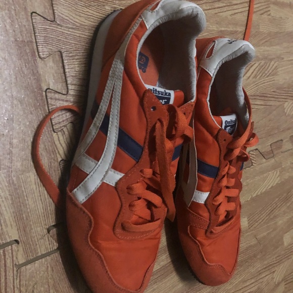 Women’s Tiger sneakers size 7 - Picture 3 of 4